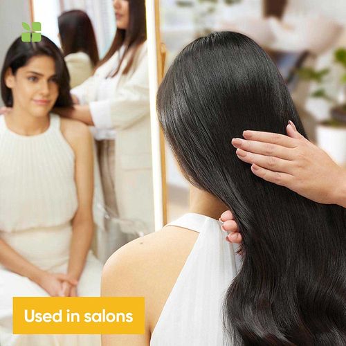 Matrix Biolage Smoothproof Professional 6-In-1 Deep Smoothening Hair Serum For Dry And Frizzy Hair
(100ml)