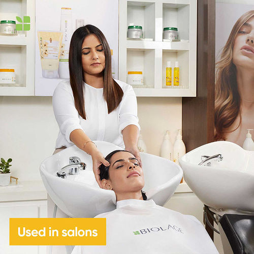 Matrix Biolage Smoothproof Professional Conditioner For Dry And Frizzy Hair, 72 Hrs Frizz Control
(98g)