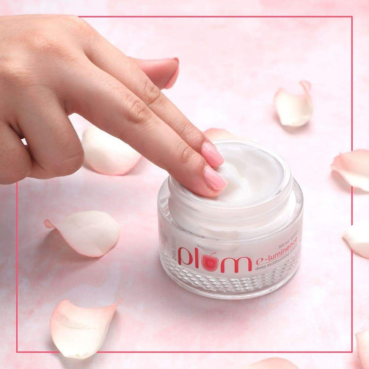 Plum E-Luminence Deep Moisturizing Creme | Enriched with Niacinamide, Vitamin E & Willow Bark | 100% Vegan, Cruelty Free | 50ml