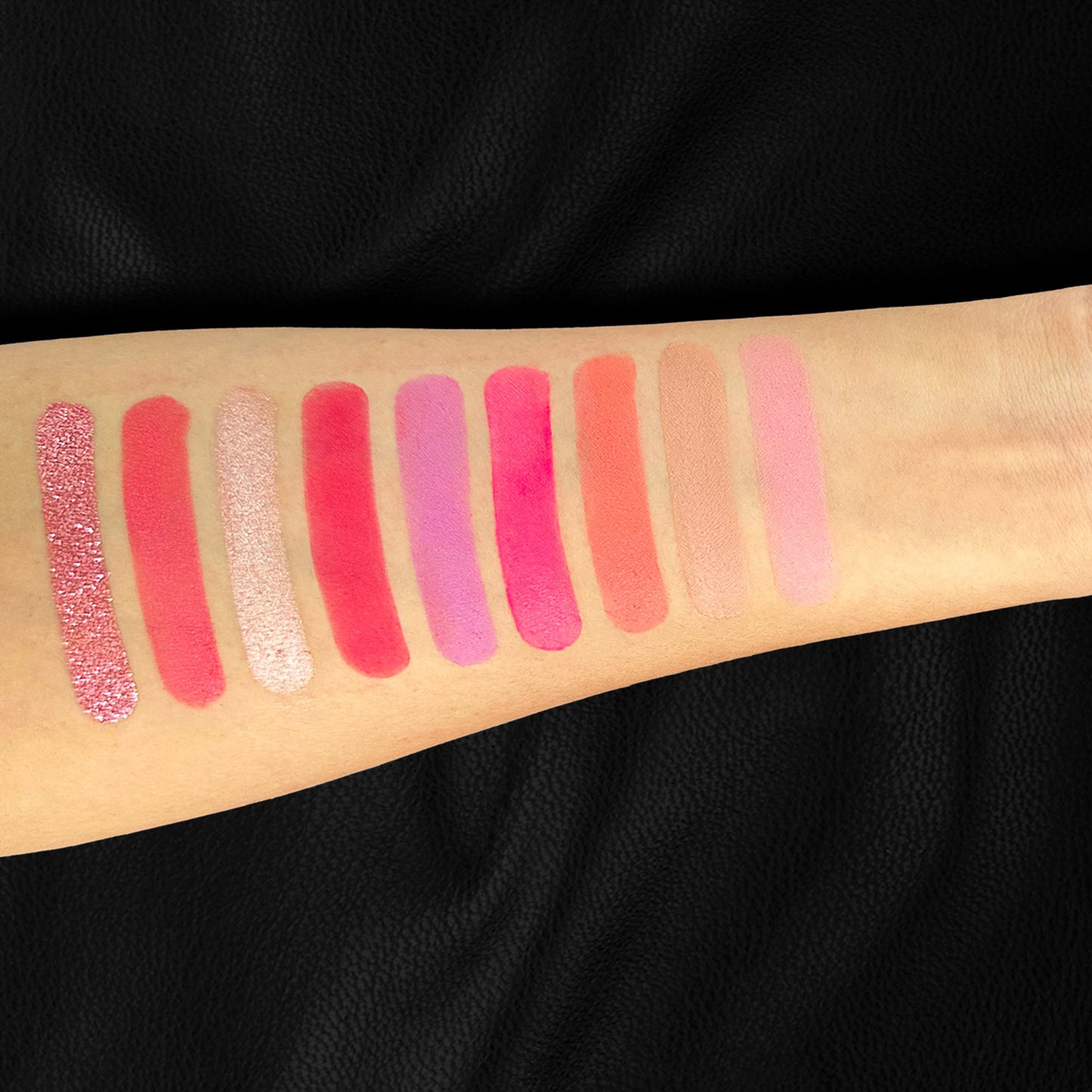RENEE Fearless Eyeshadow Palette 12gm
| Pink