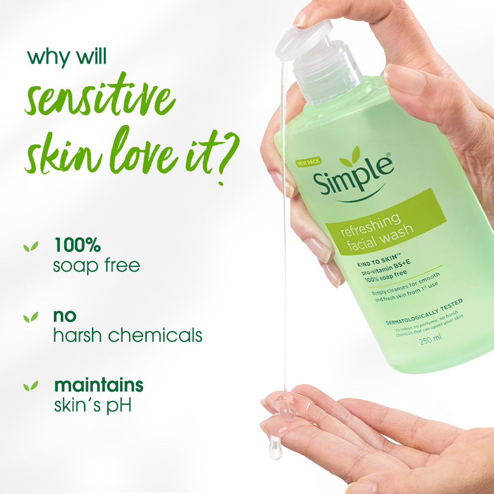 Simple Kind to Skin Refreshing Facewash Mild Face Wash for Sensitive Skin
(250ml)