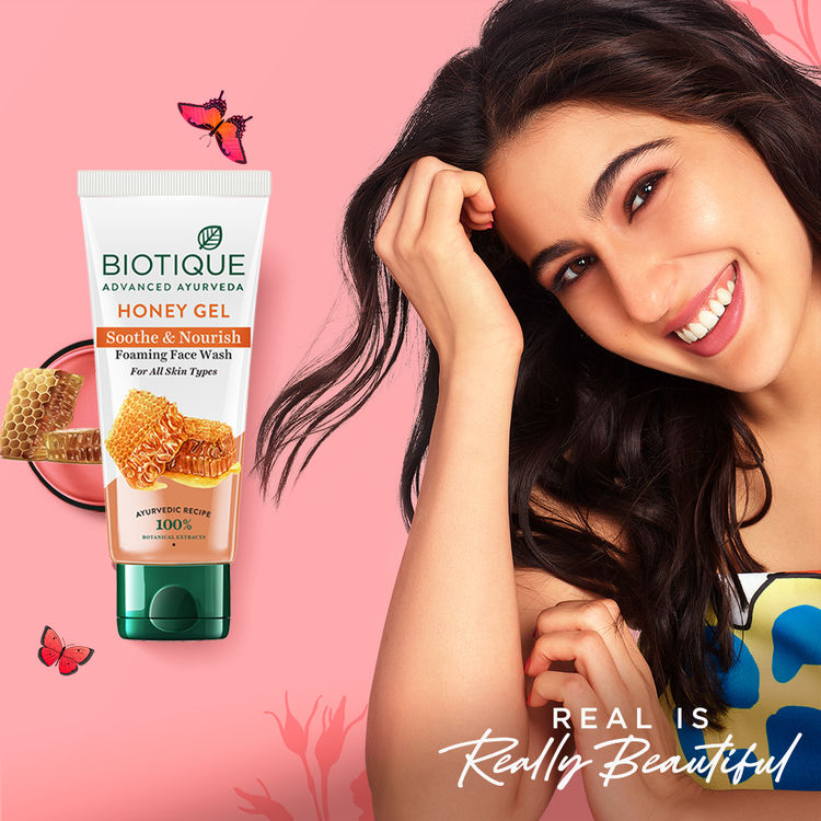 Biotique Honey Gel Soothe & Nourish Foaming Face Wash
(100ml)
