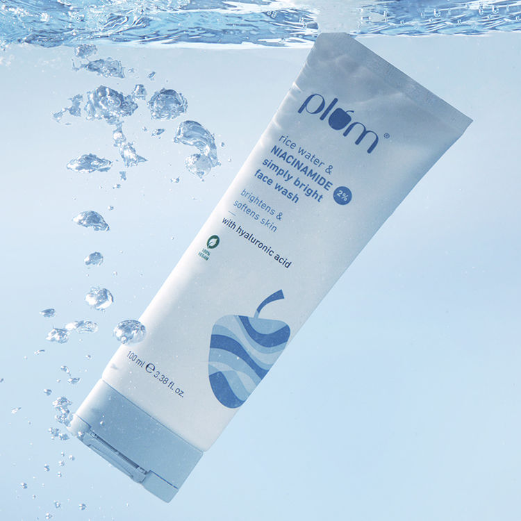 Plum 2% Niacinamide Face Wash With Rice Water (100ml)