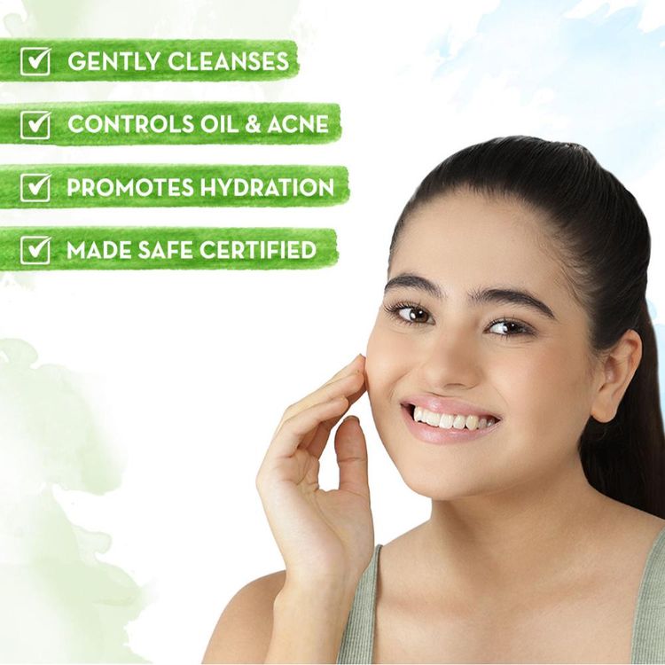 Mamaearth Multani Mitti Face Wash With Multani Mitti & Bulgarian Rose (100ml)