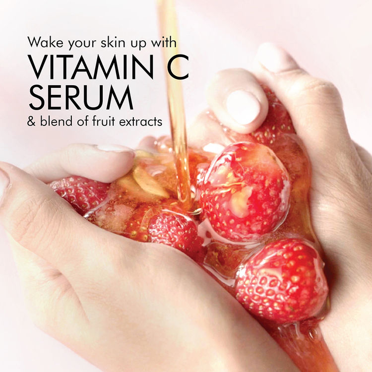 Lakme Blush & Glow Hydrating Strawberry Facewash, with Vitamin C Serum
(150g)