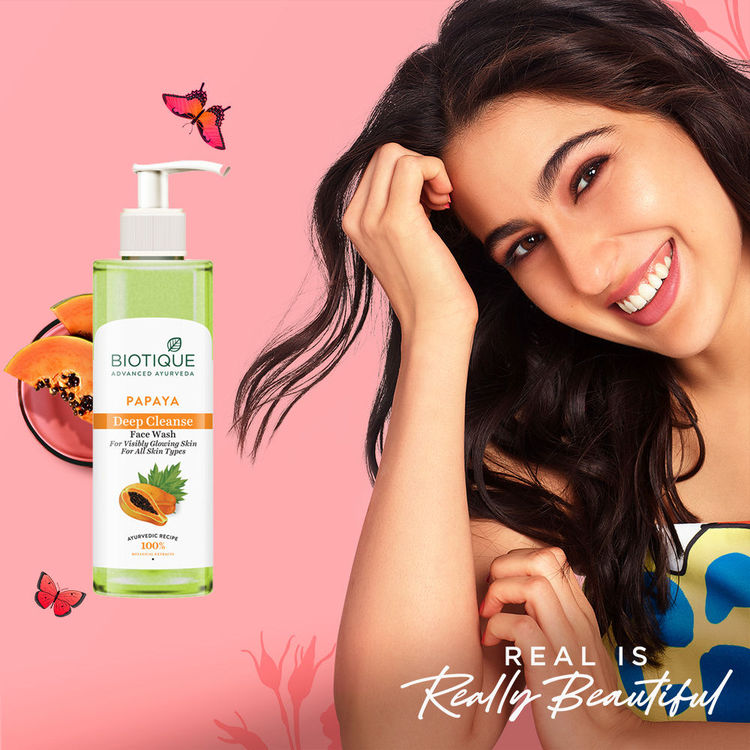 Biotique Bio Papaya Visibly Flawless Face Wash For All Skin Types (200ml)