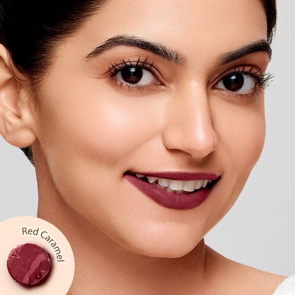 Mamaearth Moisture Matte Longstay Lipstick with Avocado Oil & Vitamin E (red caramel)