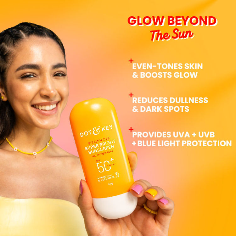 Dot & Key Vitamin C + E Super Bright Sunscreen, SPF 50+ PA++++ In-Vivo Tested
(80g)