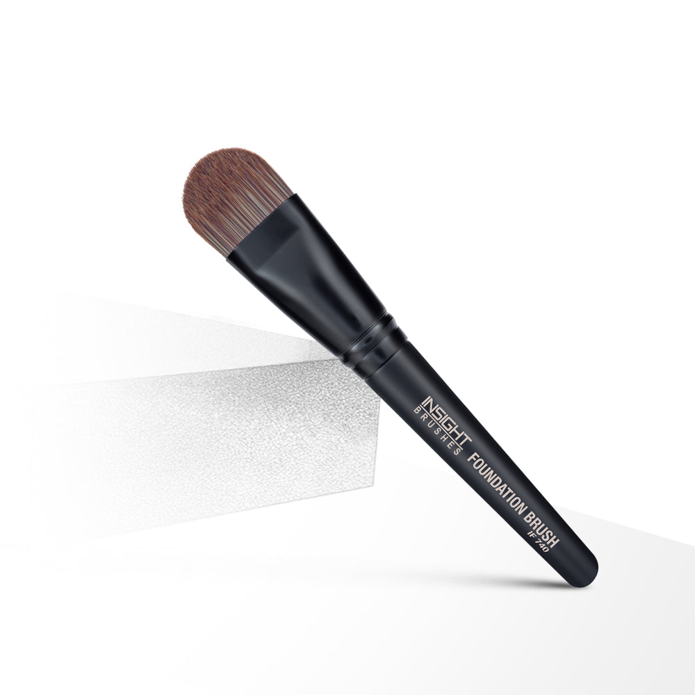 Insight professional Foundation Brush IF 740