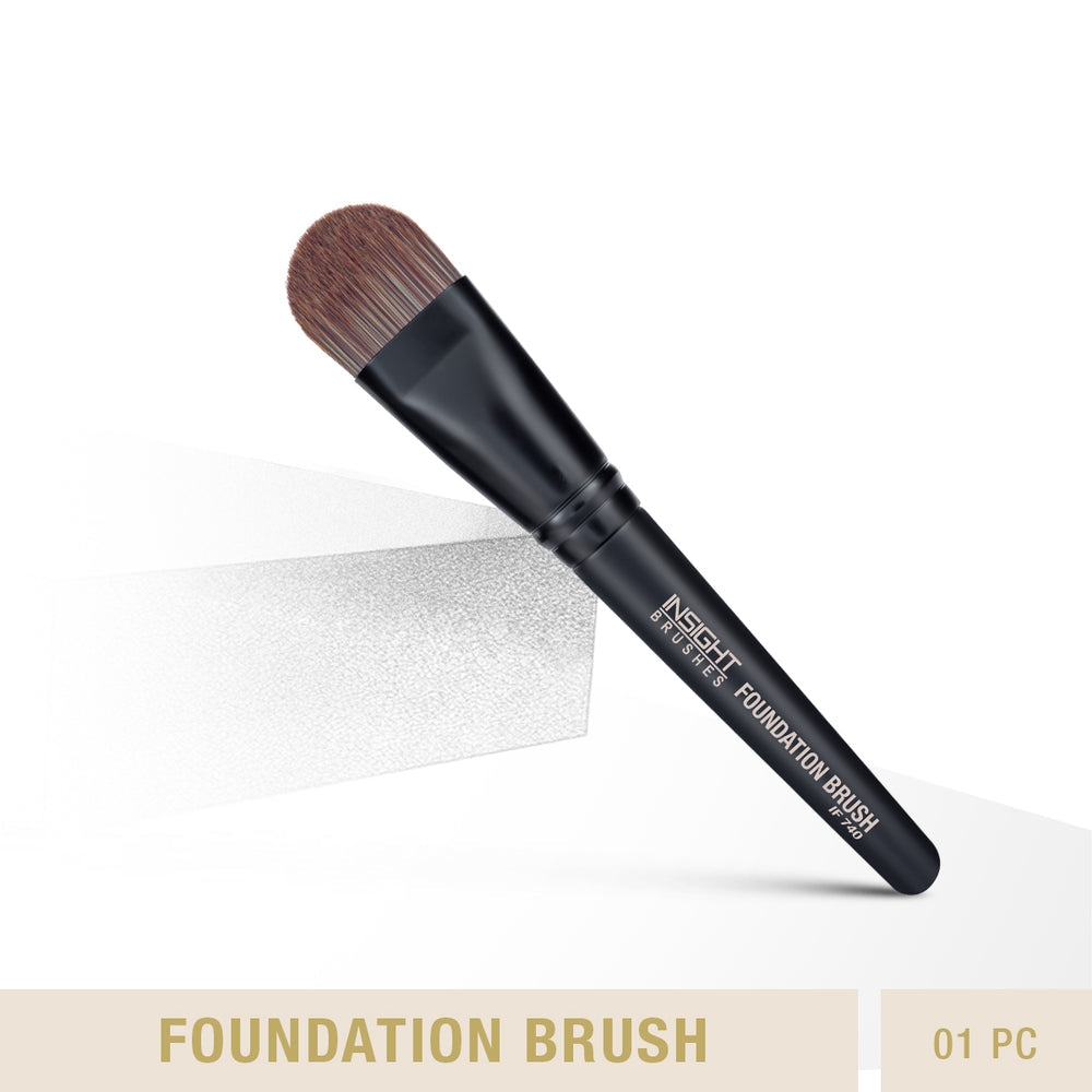 Insight professional Foundation Brush IF 740