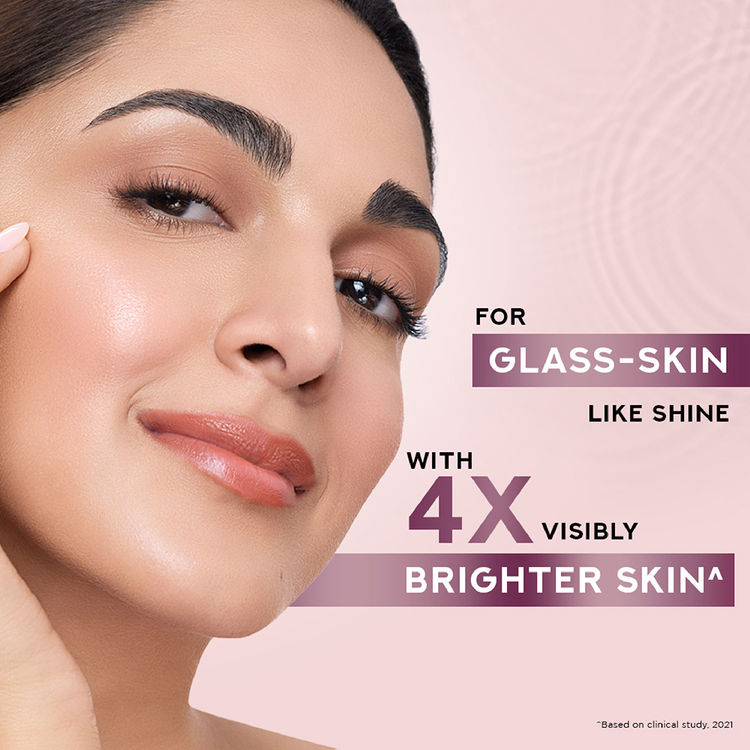 Ponds Bright Beauty Facewash with Niacinamide, For Glass Skin-like Shine
(200g)