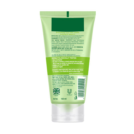Simple Kind To Skin Refreshing Face Wash (150 ml)