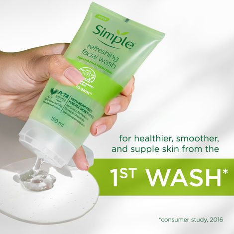 Simple Kind To Skin Refreshing Face Wash (150 ml)