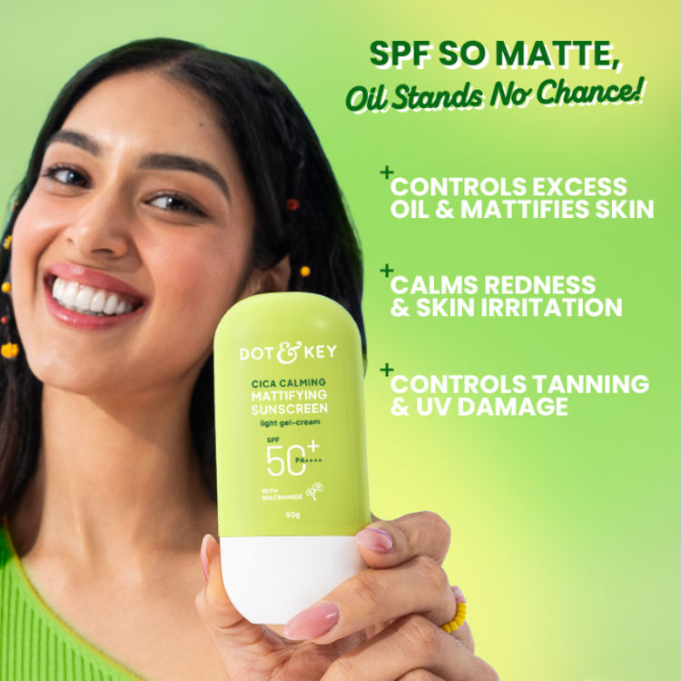 Dot & Key Cica Calming Mattifying Sunscreen In-Vivo Tested SPF 50+ PA++++, With Niacinamide
(50 g)