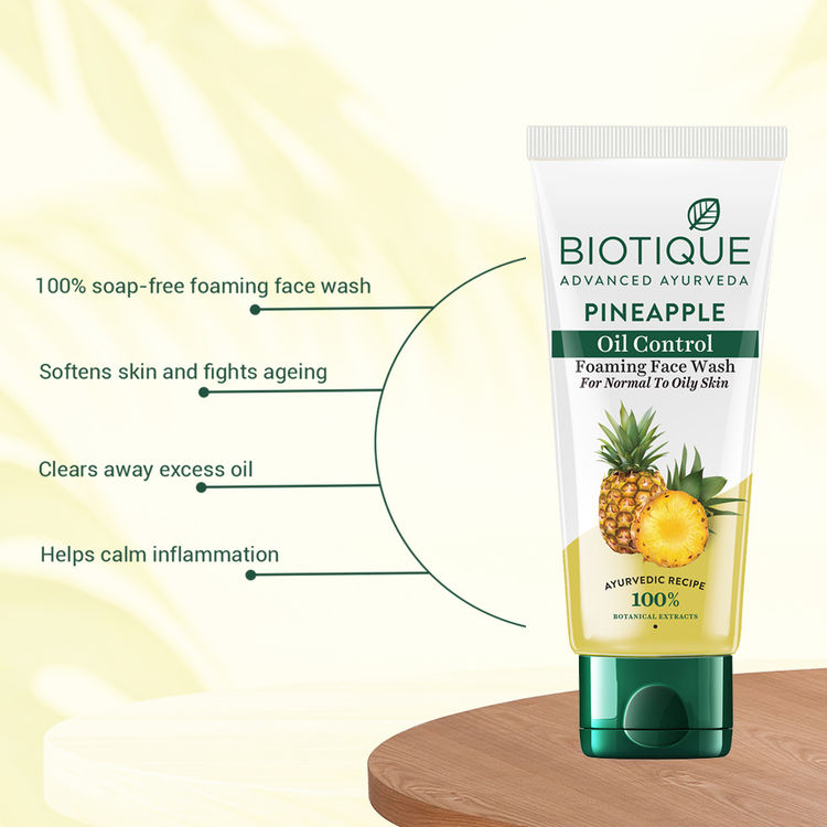 Biotique Bio Pineapple Oil Control Foaming Face Wash (100ml)
